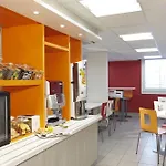 Ξενοδοχείο Premiere Classe Nord - Memorial 2*
