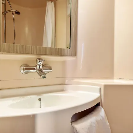 Premiere Classe Nord - Memorial 2* Caen