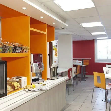 Hotell Premiere Classe Nord - Memorial 2*