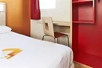 Premiere Classe Nord - Memorial Otel Caen