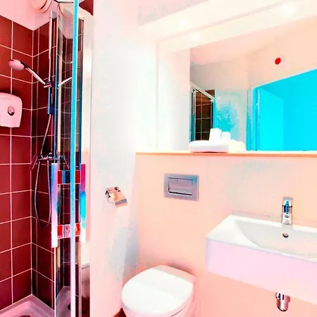 Otel Premiere Classe Nord - Memorial Caen