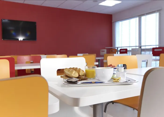 Ξενοδοχείο Premiere Classe Nord - Memorial 2*