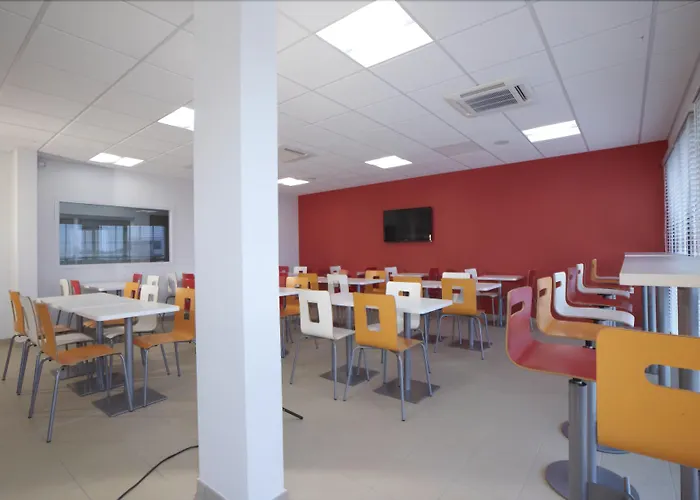 普林米尔克拉希凯恩诺德纪念酒店 酒店 2*