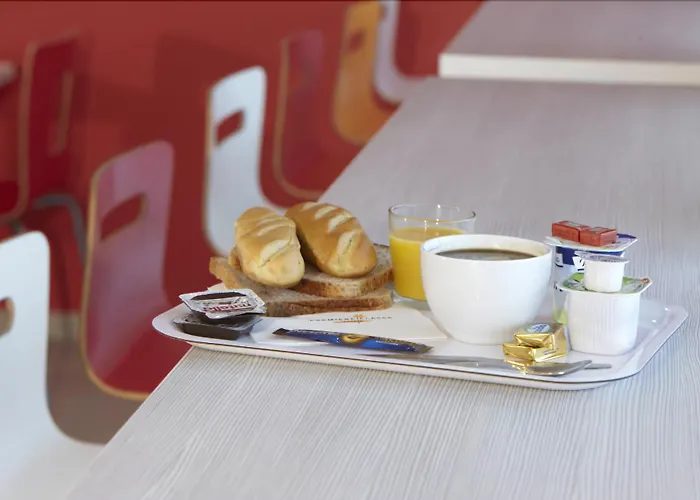 普林米尔克拉希凯恩诺德纪念酒店 酒店 2*