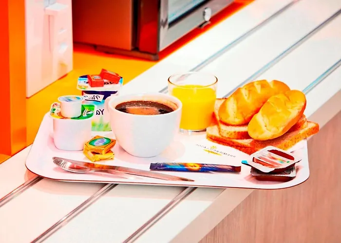 普林米尔克拉希凯恩诺德纪念酒店 酒店